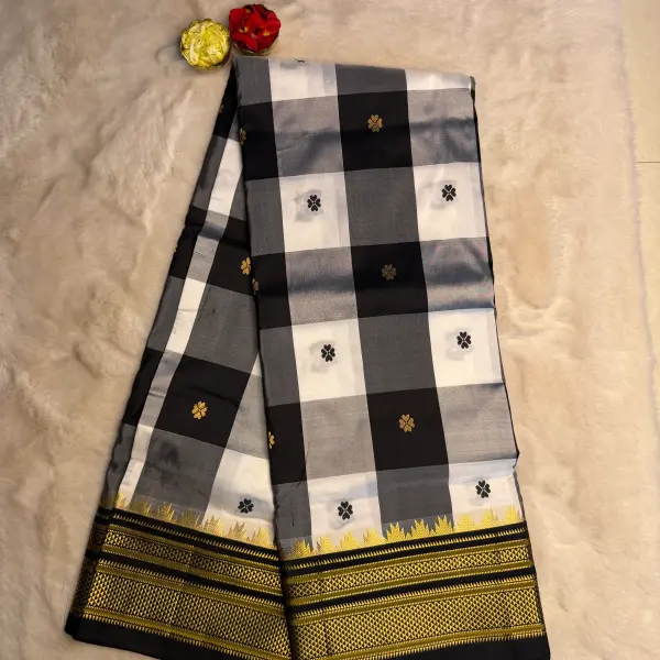 Ilakal Traditional Black and White Checks pattern Silk saree