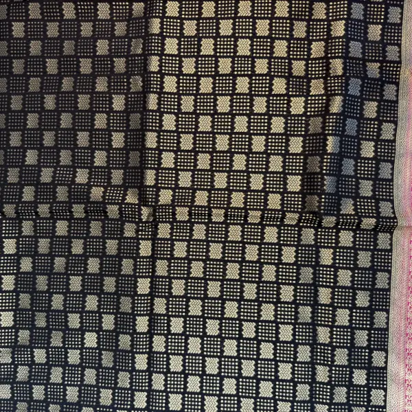 Black with pink rich border & pallu premium semi crepe saree