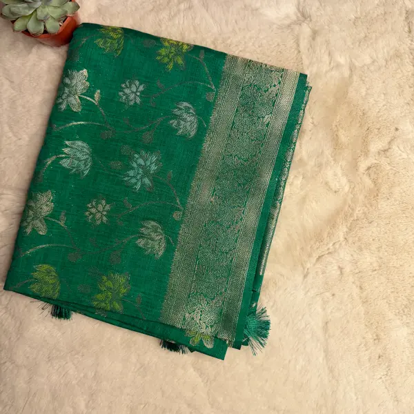 Green floral pattern Benaras Saree