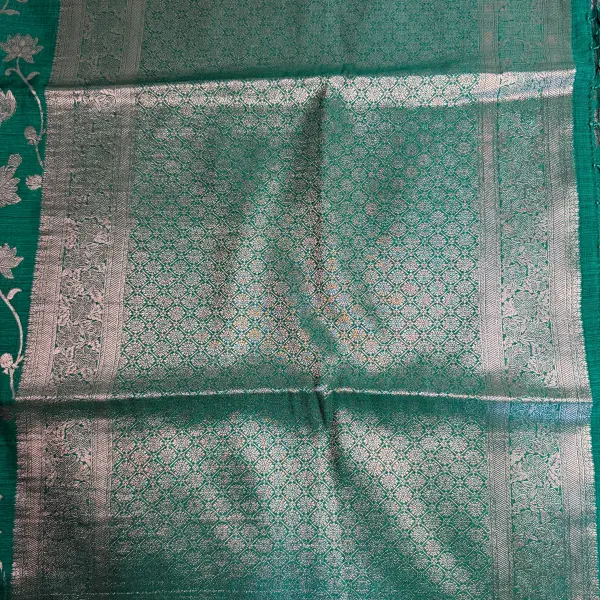 Green floral pattern Benaras Saree
