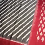 Grey & Red Lehariya Pattern Poochampalli Silk Saree