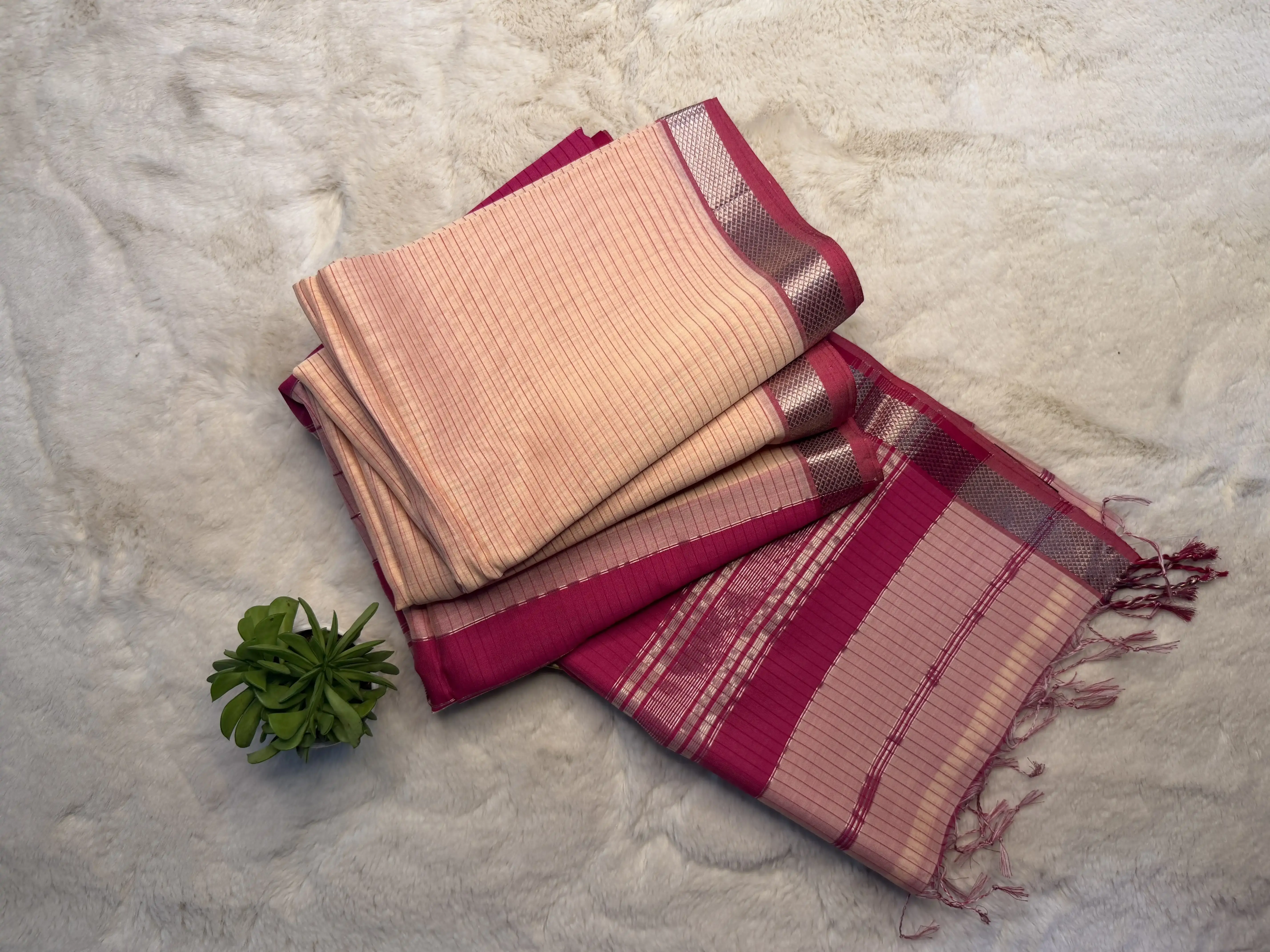 Peach with Pink Maheshwari Silk Cotton Saree