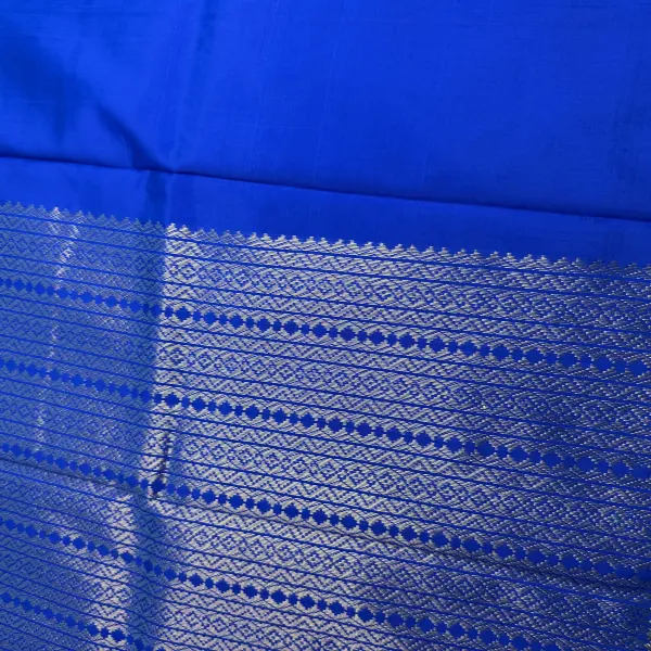Peacock Blue with mango motif pallu semi benaras saree