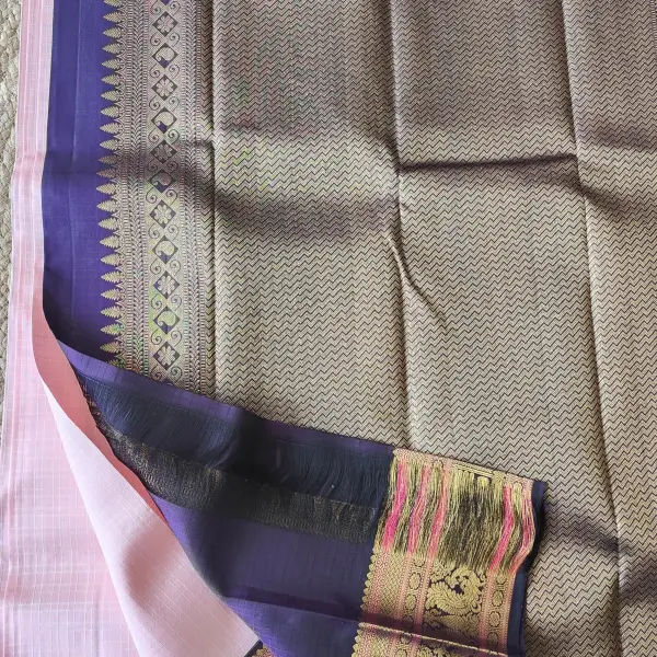 Baby pink self checks dark blue border Pure kanchipuram saree
