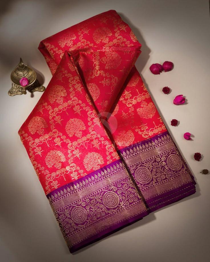 https://sampradaasilks.in/storage/sarees/celebrate-your-special-day-in-timeless-elegance-with-vaarahi-sil-01.mp4